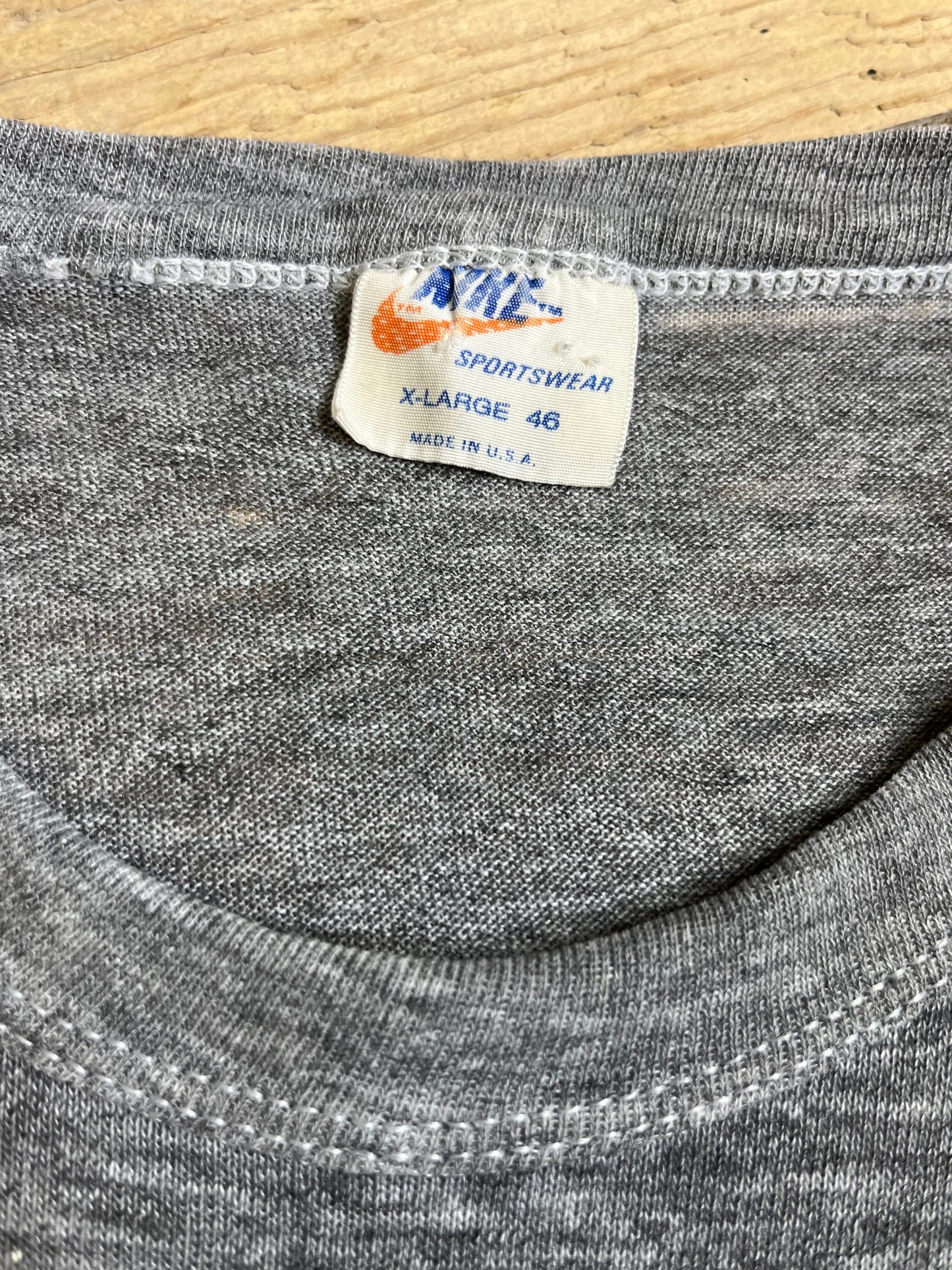 1990s Nike Sportswear Heather Gray Cropped T-Shirt