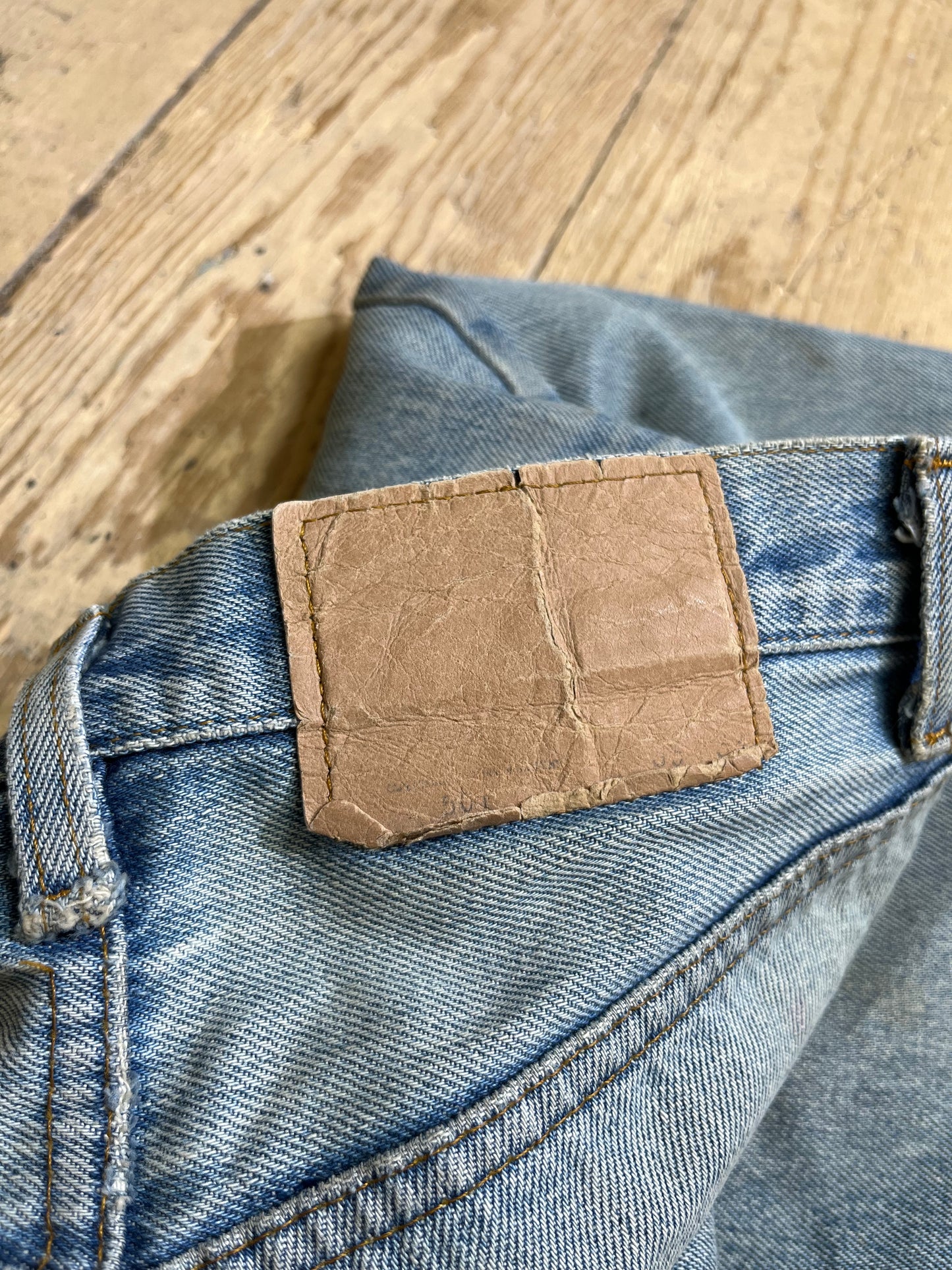 1980s 501 Faded Mid-Wash Denim Jeans by LEVI'S