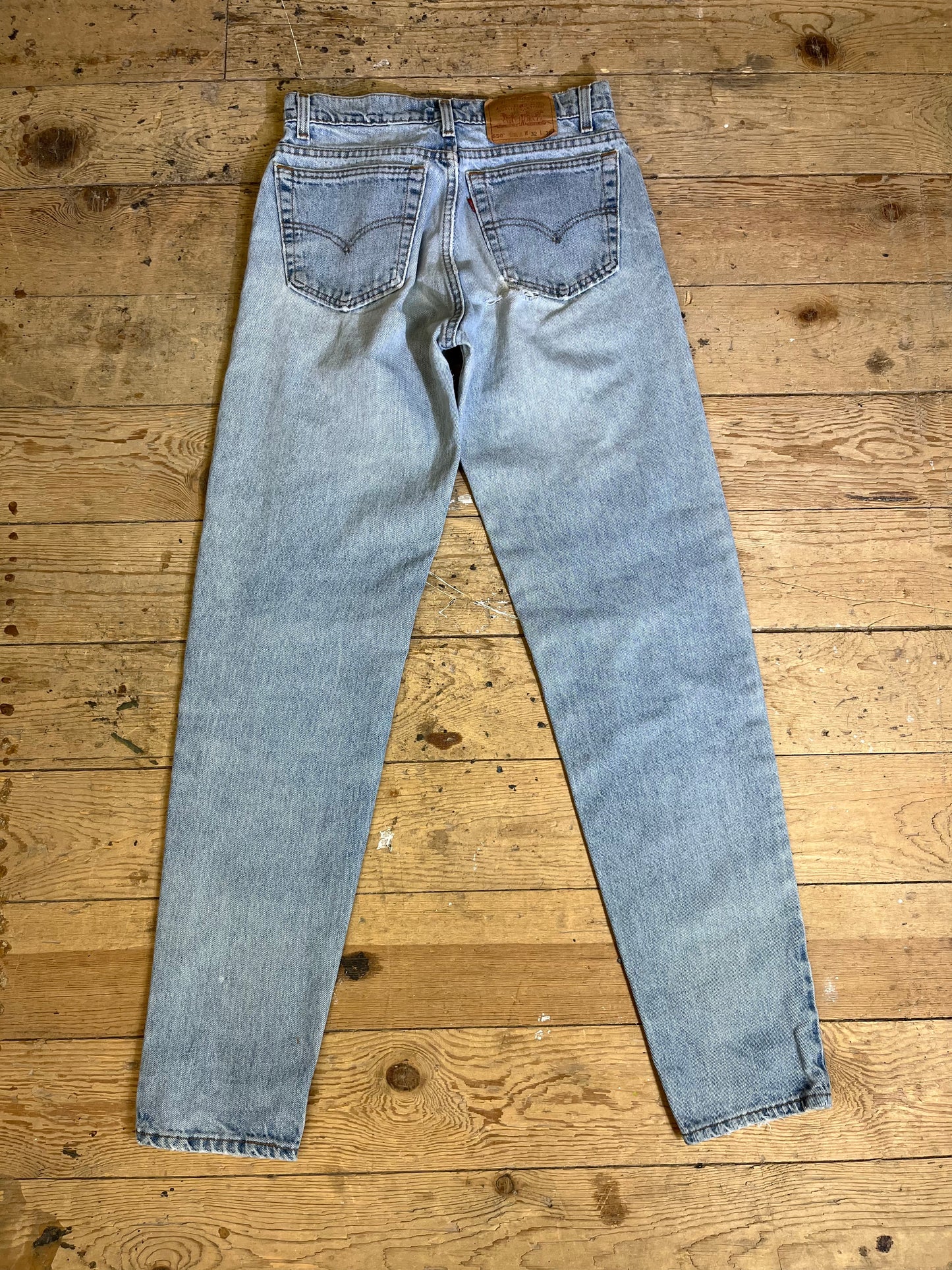 Rare 1980s-1990s 550 Light-Wash Denim Jeans by LEVI'S