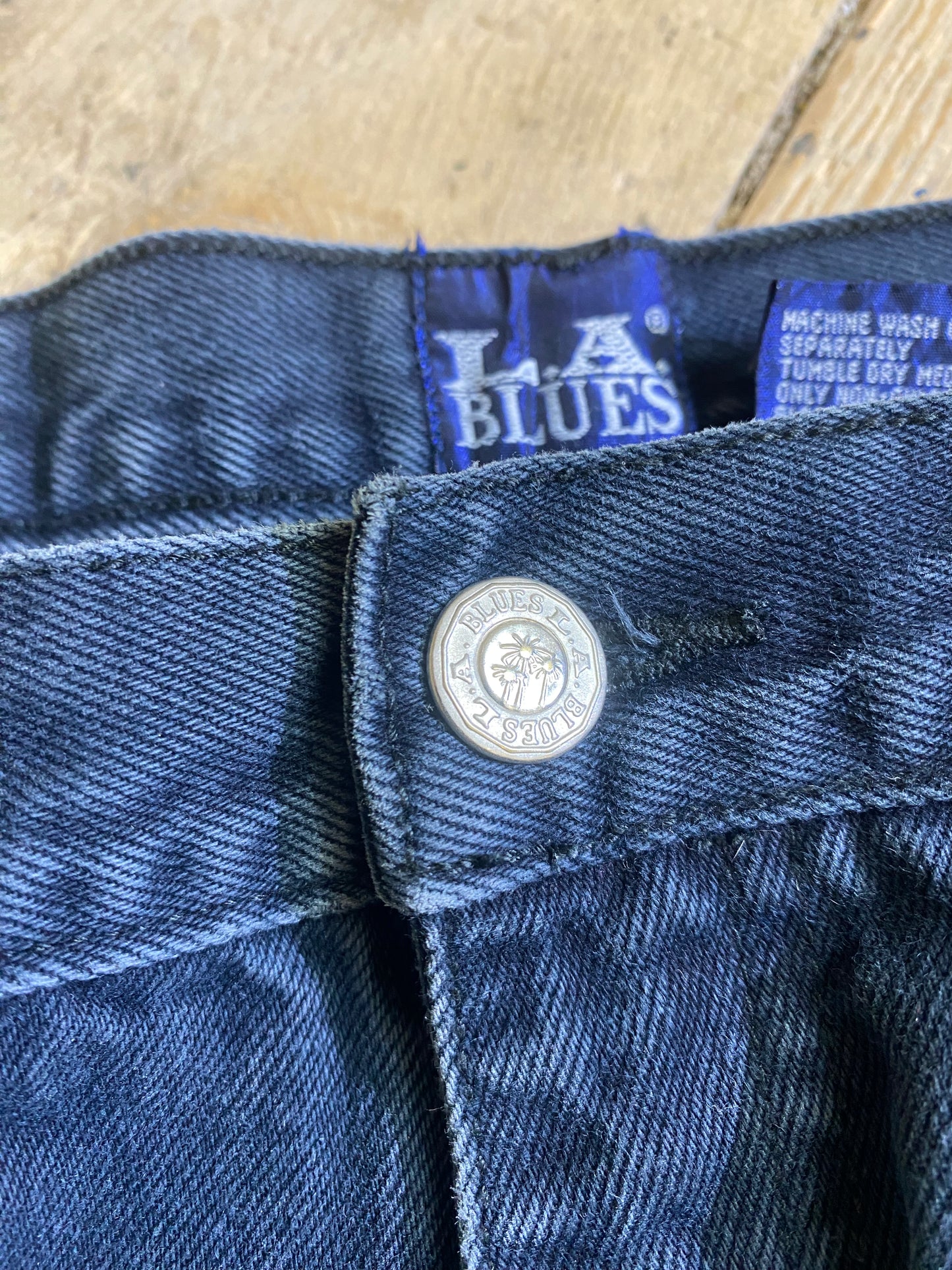 1990s Relaxed Fit Black Denim Jeans by L.A. Blues